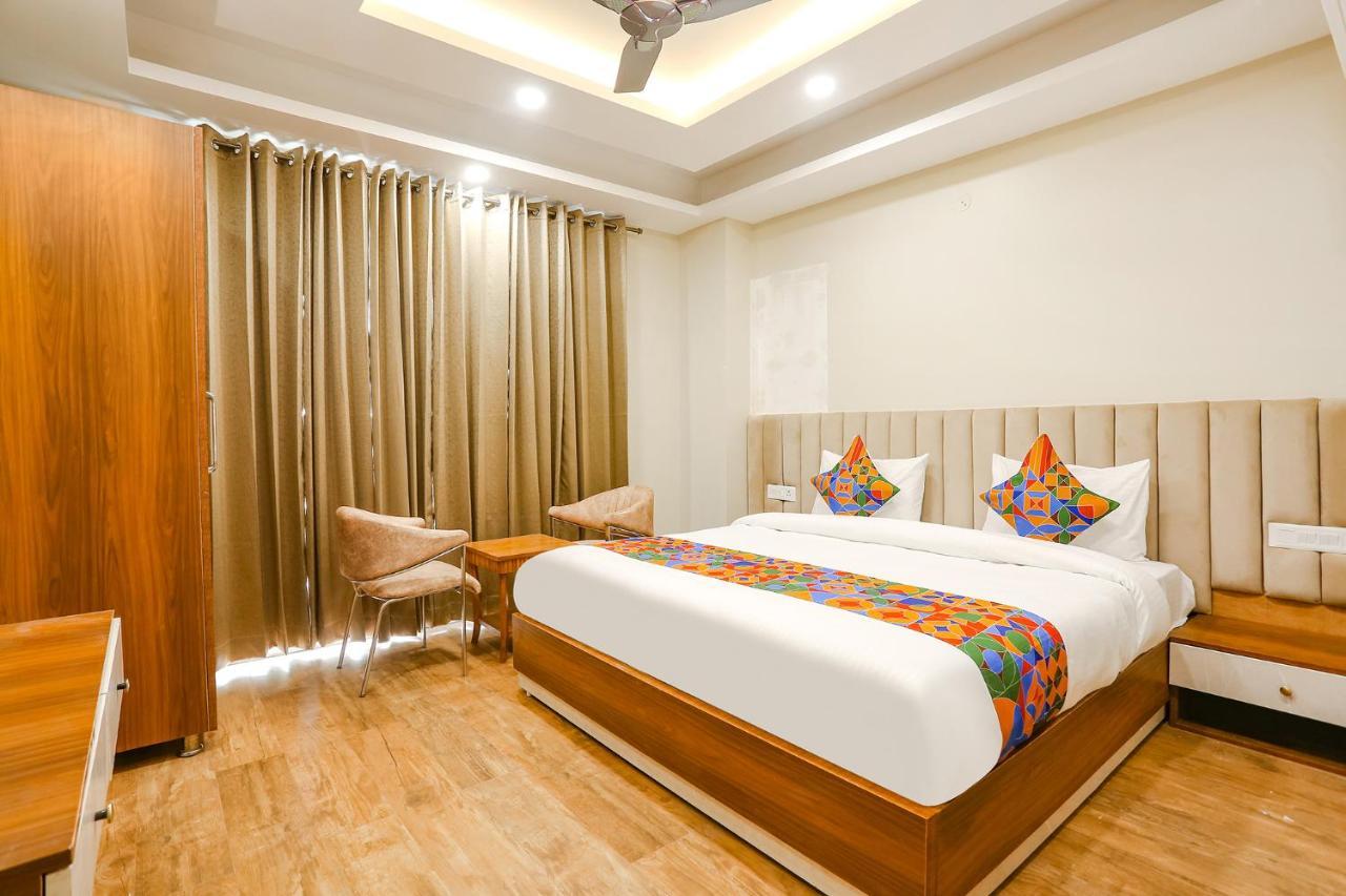 Fabhotel Raahi Retreat Гургаон Экстерьер фото