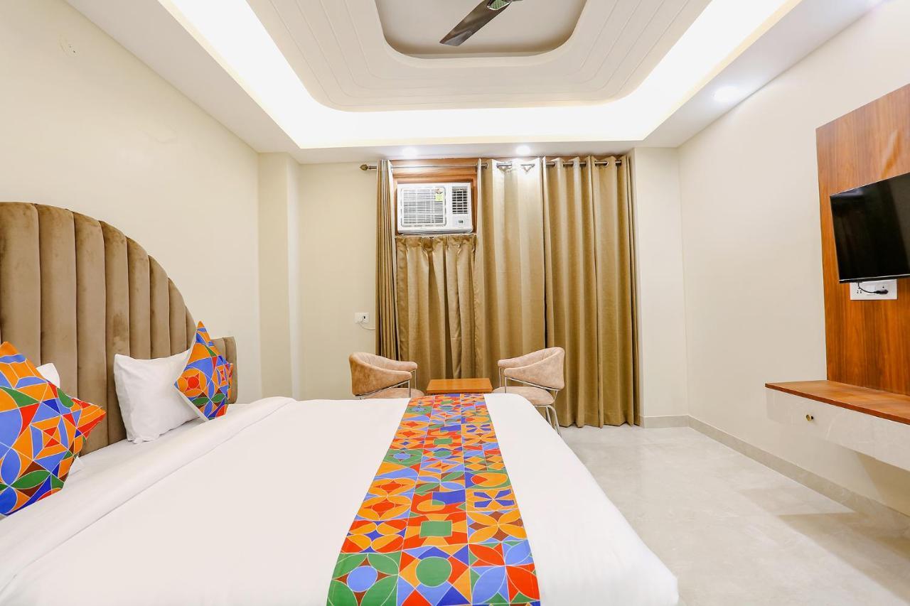 Fabhotel Raahi Retreat Гургаон Экстерьер фото